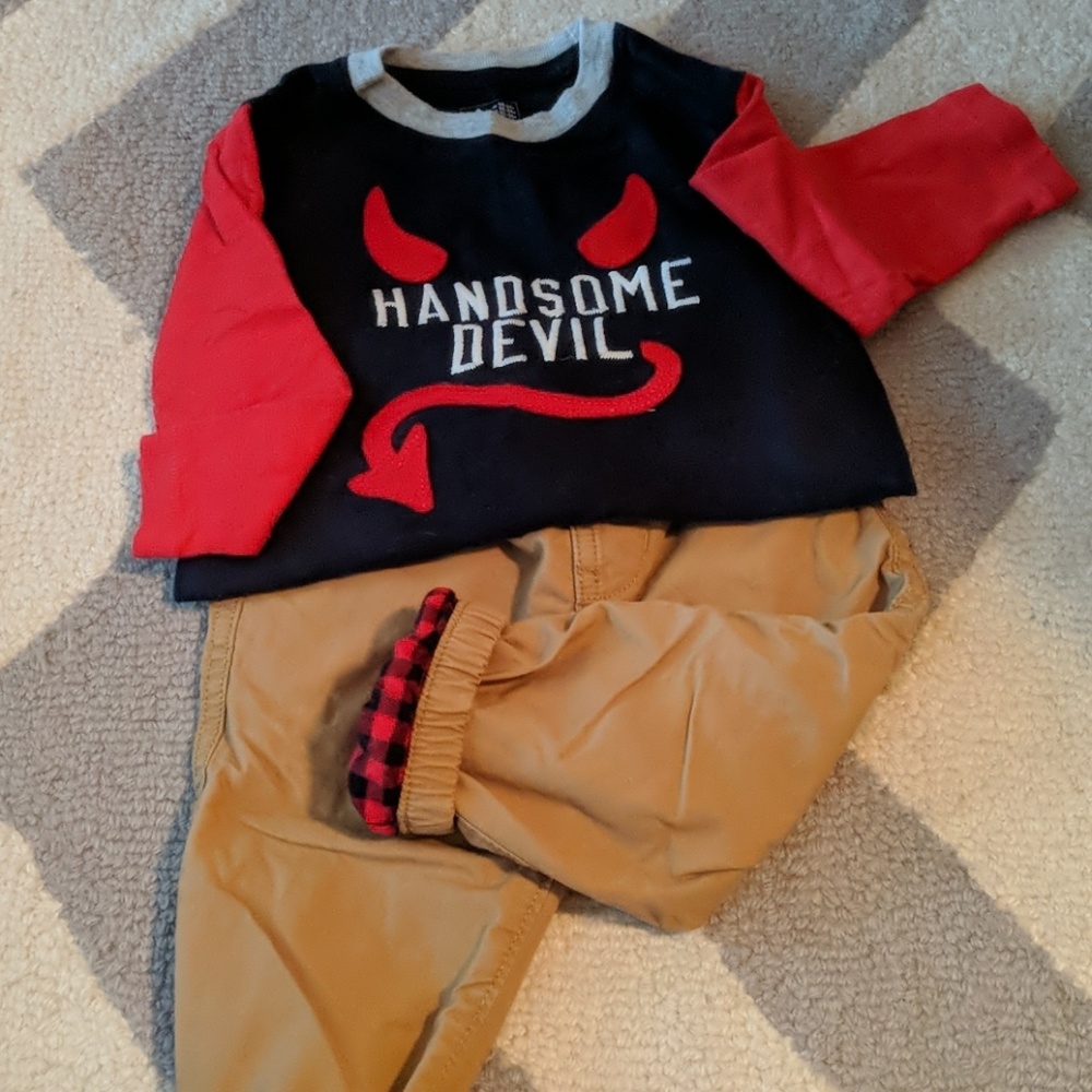 Baby Gap Buffalo lined pants with Cute V-Day Top